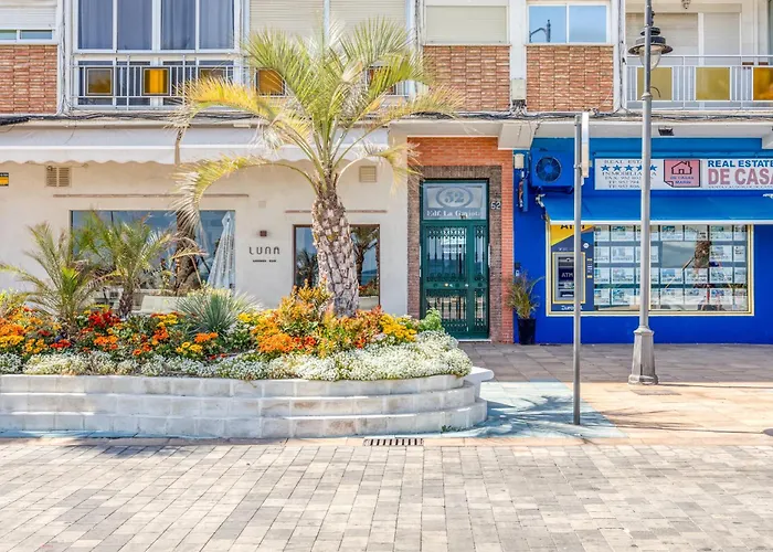 Hanami Avenida De Espana La Gaviota *